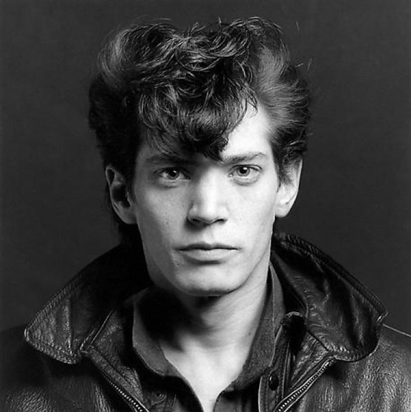 Robert Mapplethorpe: Belleza, Provocación y Eternidad en Blanco y Negro