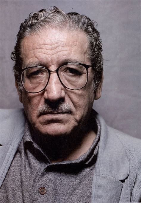 Jaime Sabines: El Poeta de la Carne y el Alma