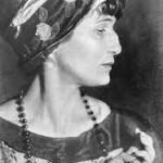 Anna Ajmátova: La Voz Indomable de la Poesía Rusa