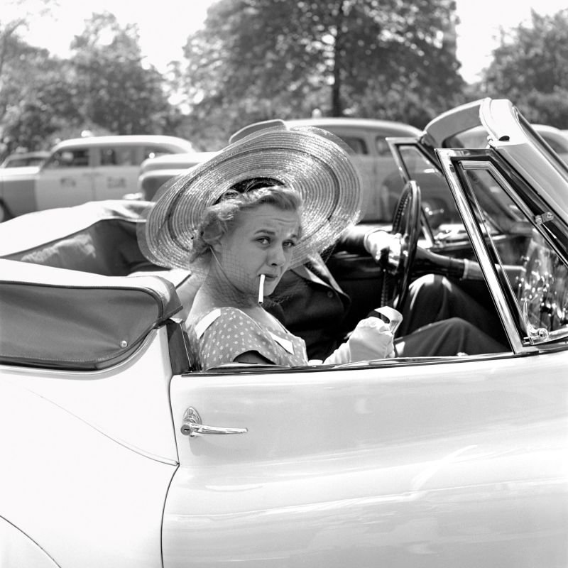 4000_Vivian_Maier_New_York__1953_websize