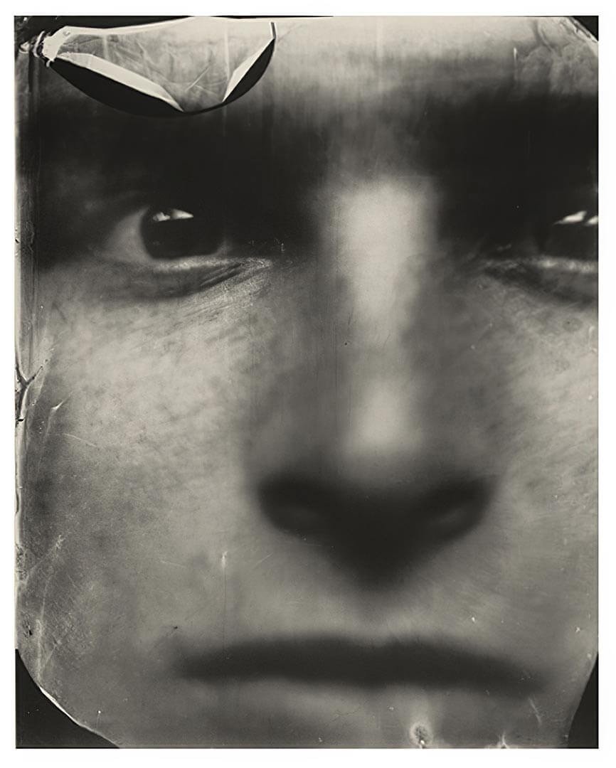 024-serie-faces-2004_sally-mann