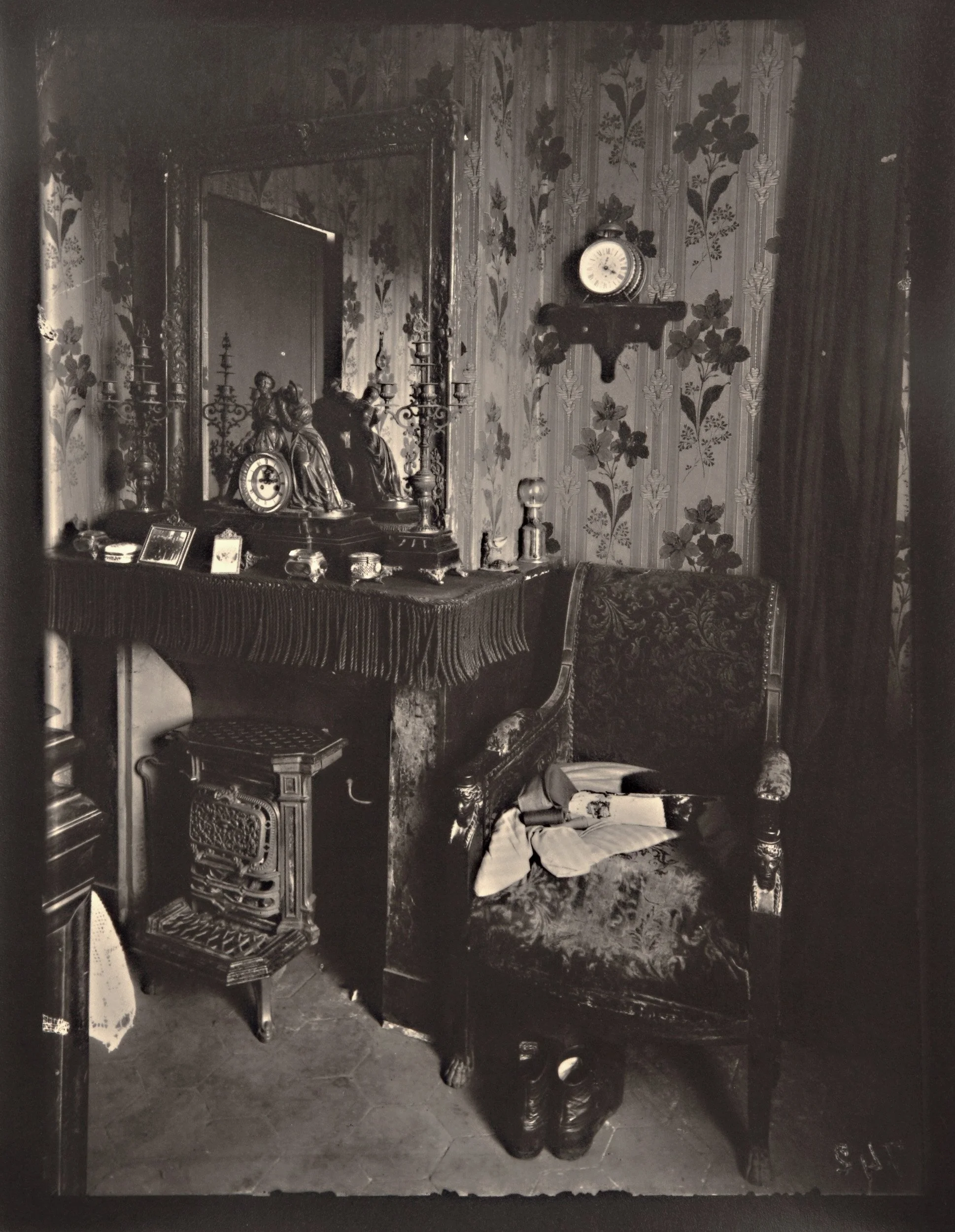 #7+Atget,+Interior+with+clocks,++10×8.jpg
