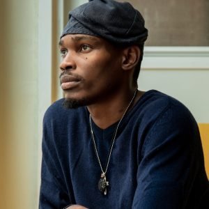 Adetona Omokanye: la máscara y la mirada global