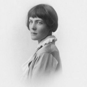 Hilda Doolittle: Visionaria del Verso, Guerrera del Espíritu Modernista